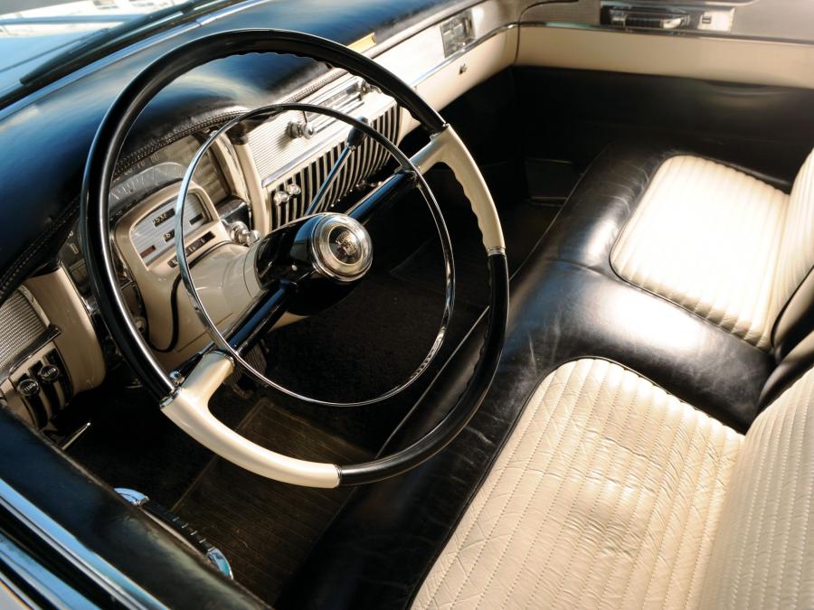 Интерьер Cadillac Series 62 Eldorado Special (6267SX) 1953 года  (фото 5 из 39)